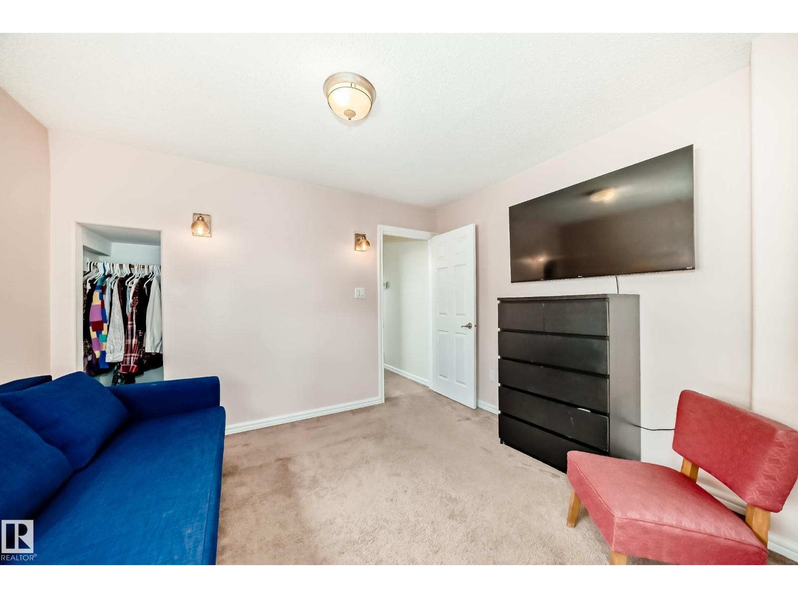 12015 104 ST NW - 26