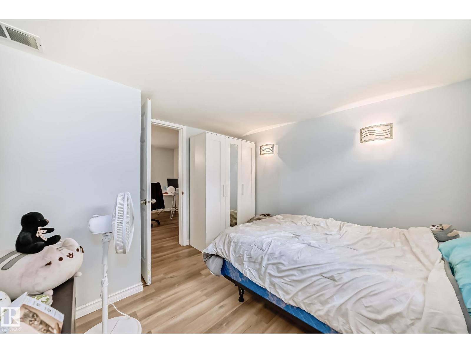 12015 104 ST NW - 48