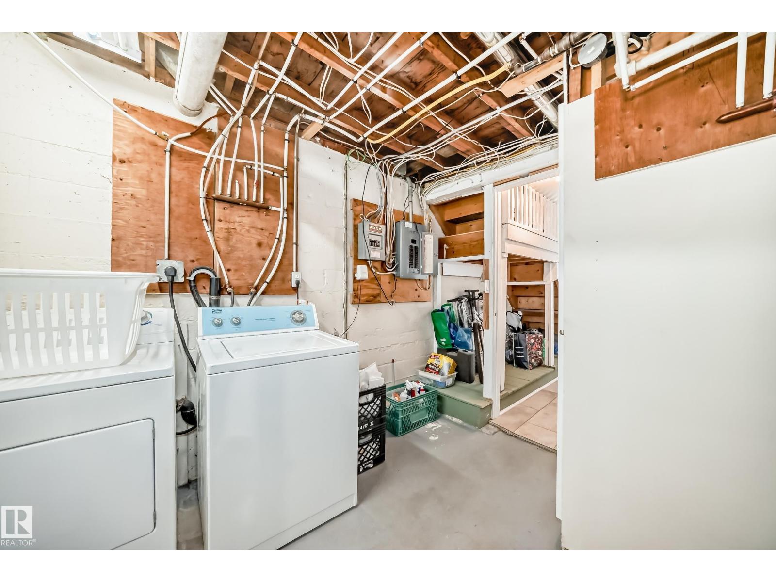 12015 104 ST NW - 55