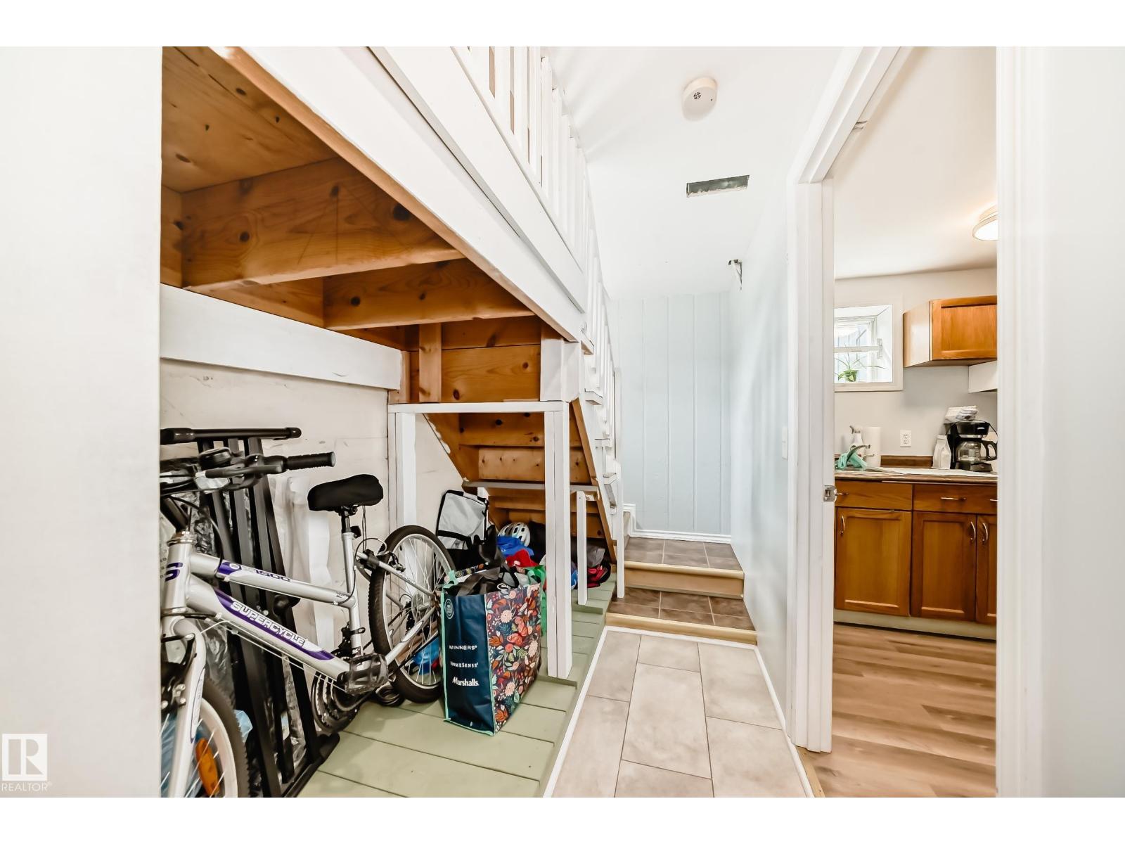 12015 104 ST NW - 51
