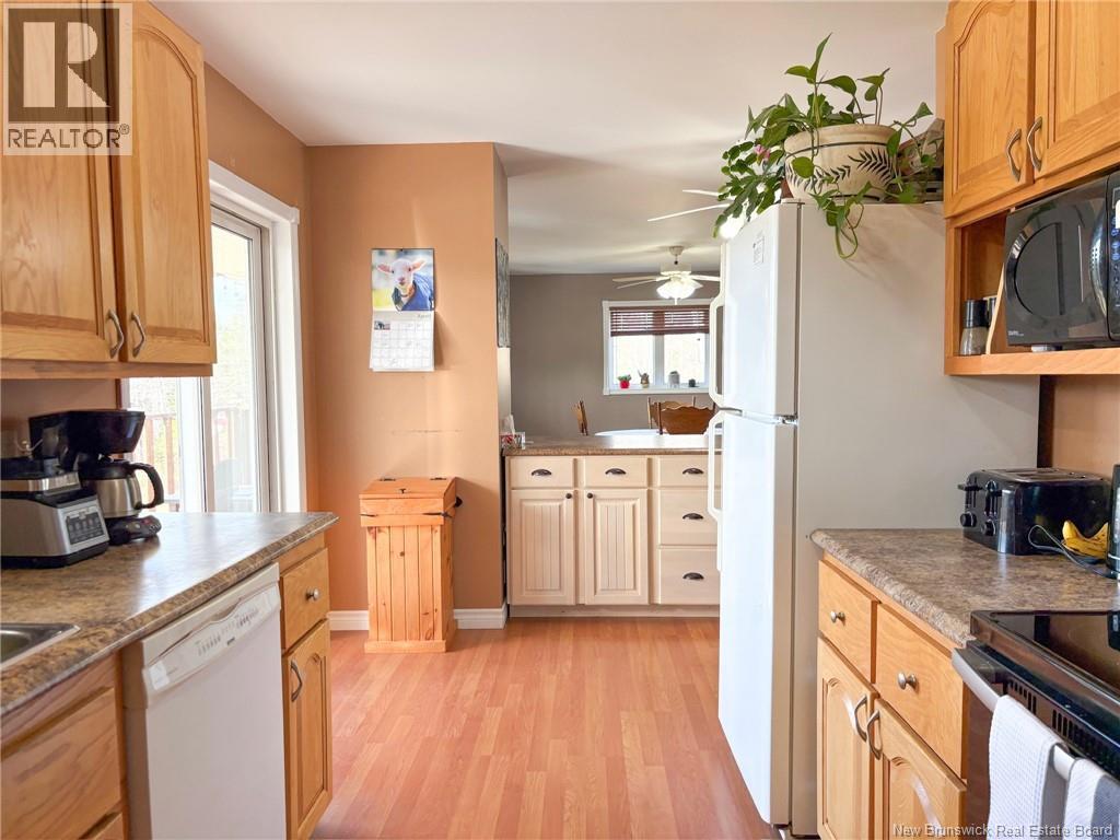 276 Melville Road - 14