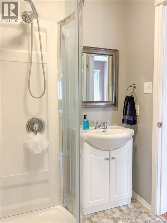 276 Melville Road - 24