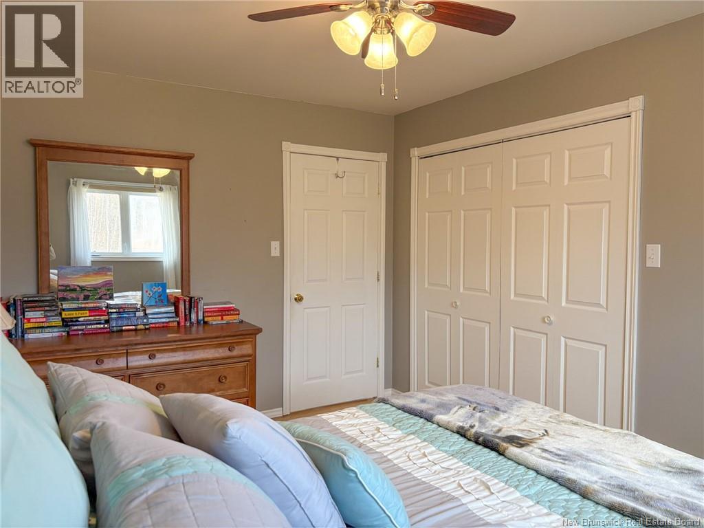 276 Melville Road - 27