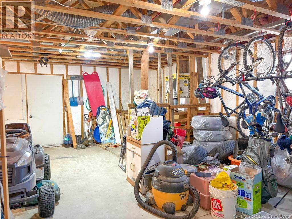 276 Melville Road - 48