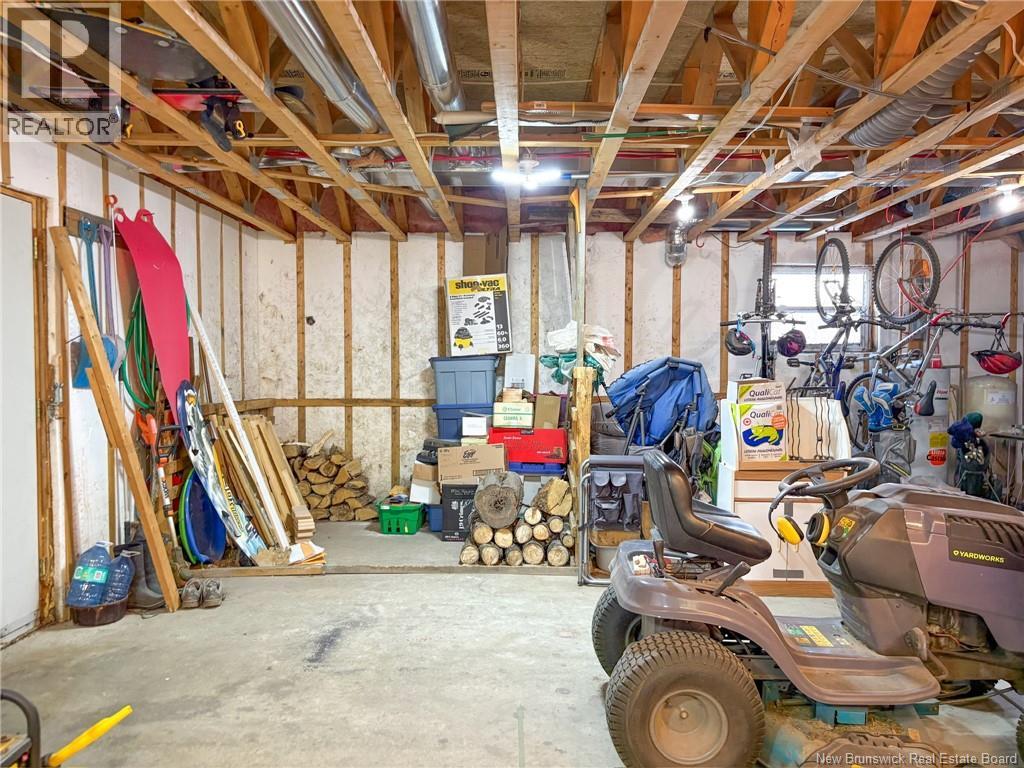 276 Melville Road - 50