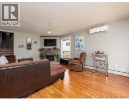 86-88 Somerset, photo 5
