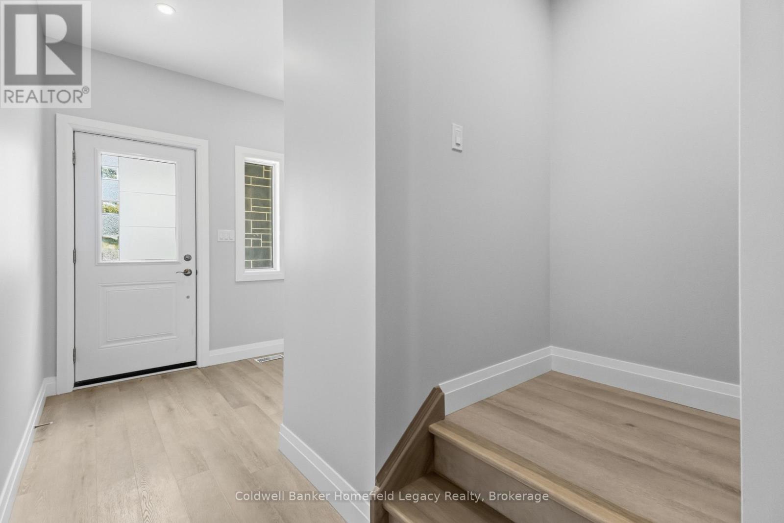 #13 275 JAMES STREET S - Image 10