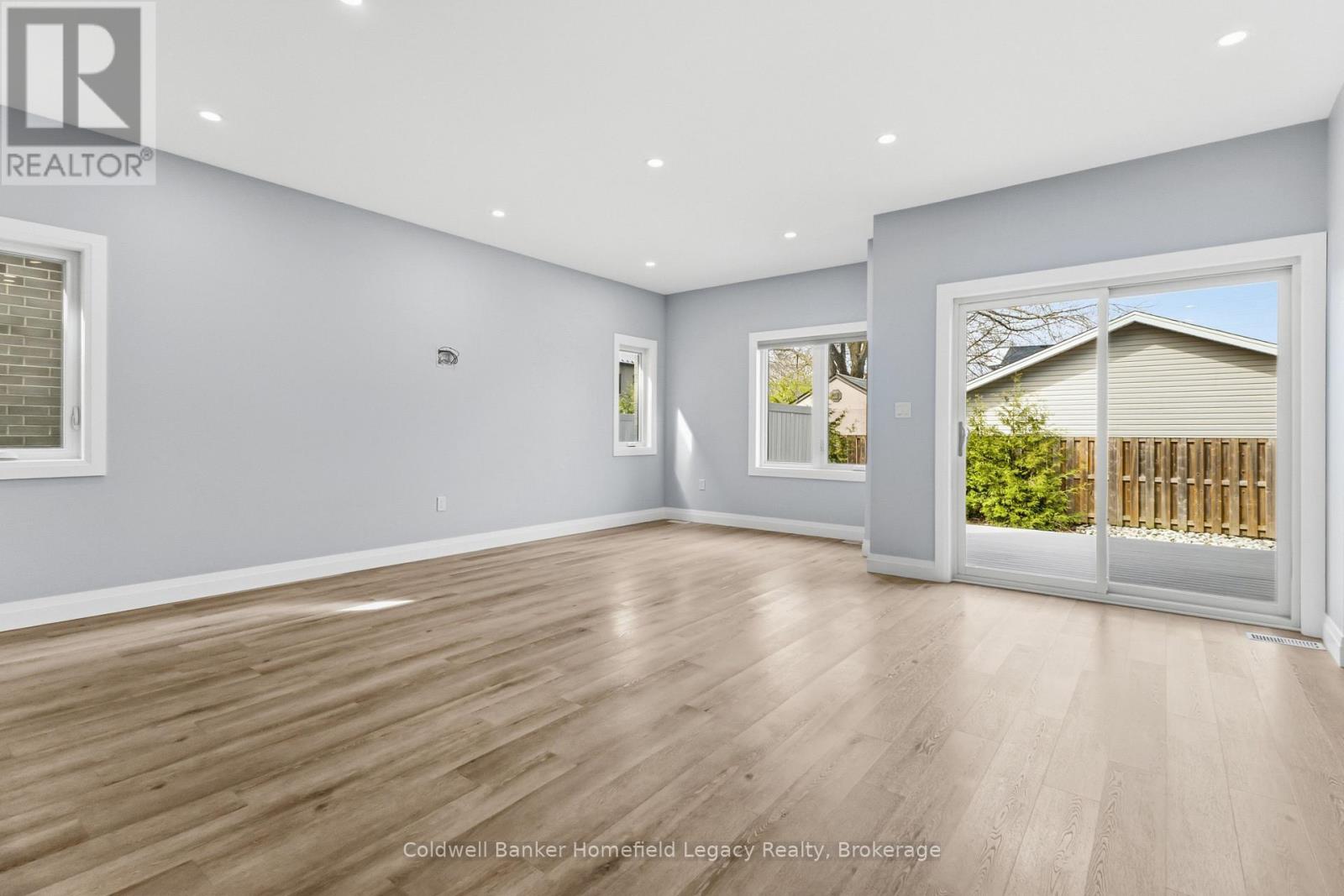 #13 275 JAMES STREET S - Image 22