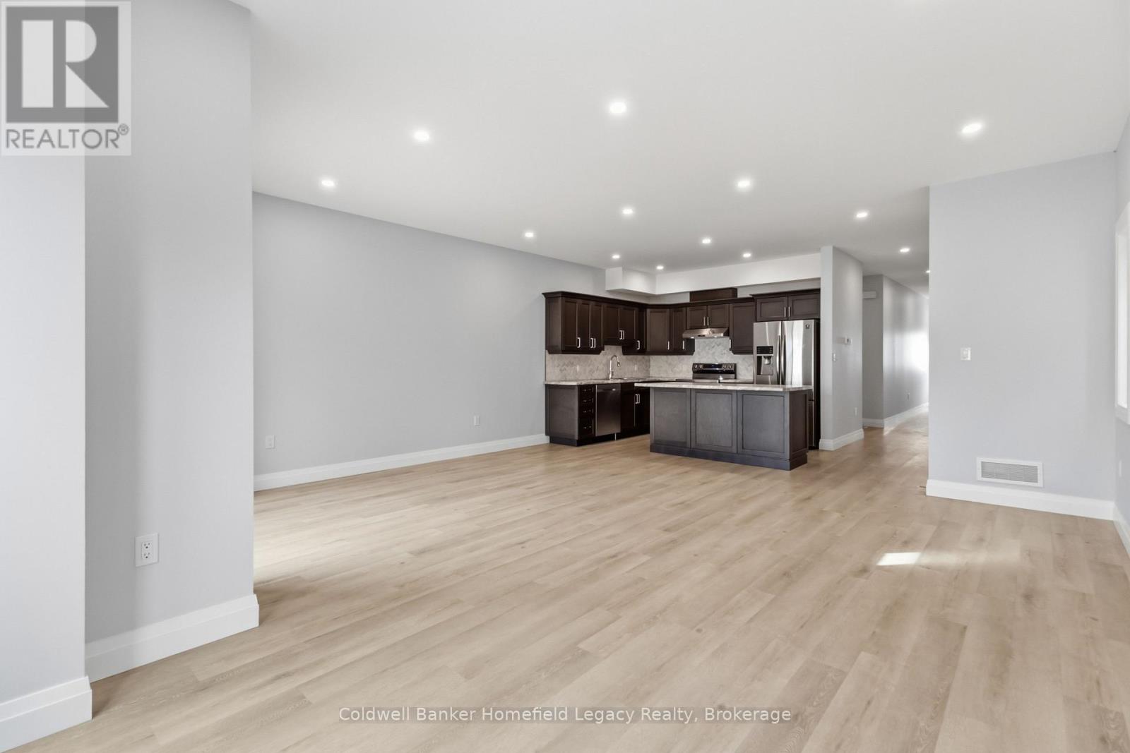 #13 275 JAMES STREET S - Image 24