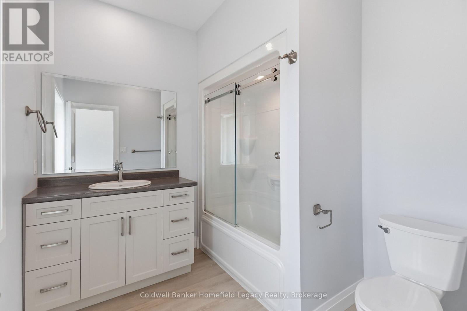 #13 275 JAMES STREET S - Image 30
