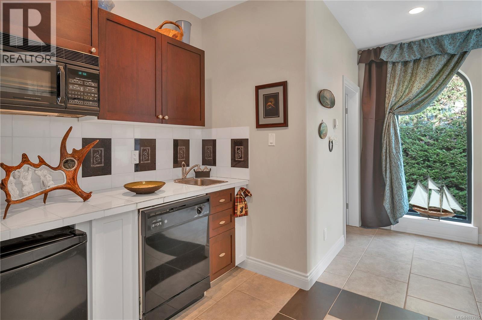 5909 Garvin Rd - 38