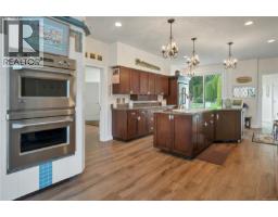 5909 Garvin Rd, Union Bay, BC V0R1B0 Photo 31