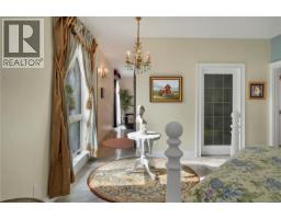 5909 Garvin Rd, Union Bay, BC V0R1B0 Photo 18