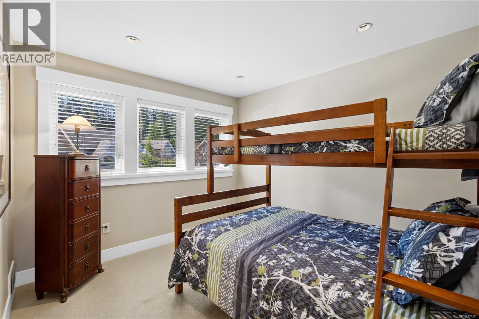 #29 5251 Island Hwy - 42