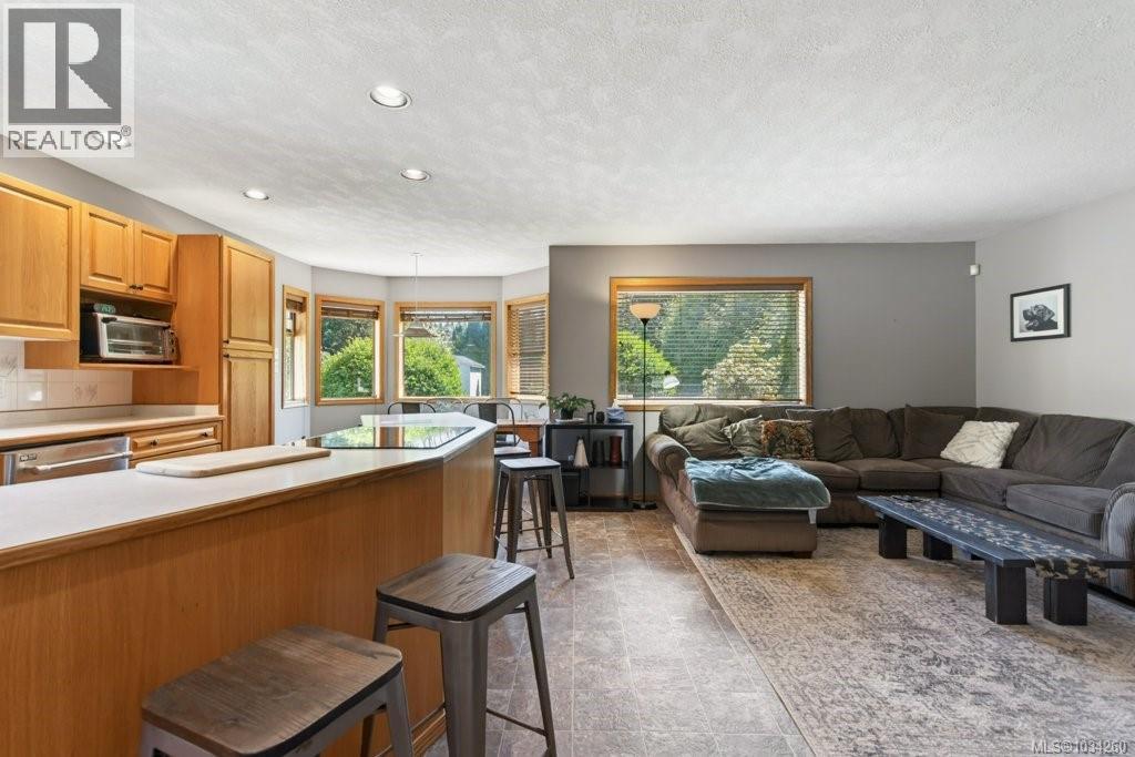 869 Nicholls Rd - Image 3
