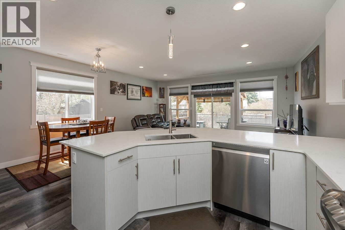 663 CARNEY STREET, Prince George
