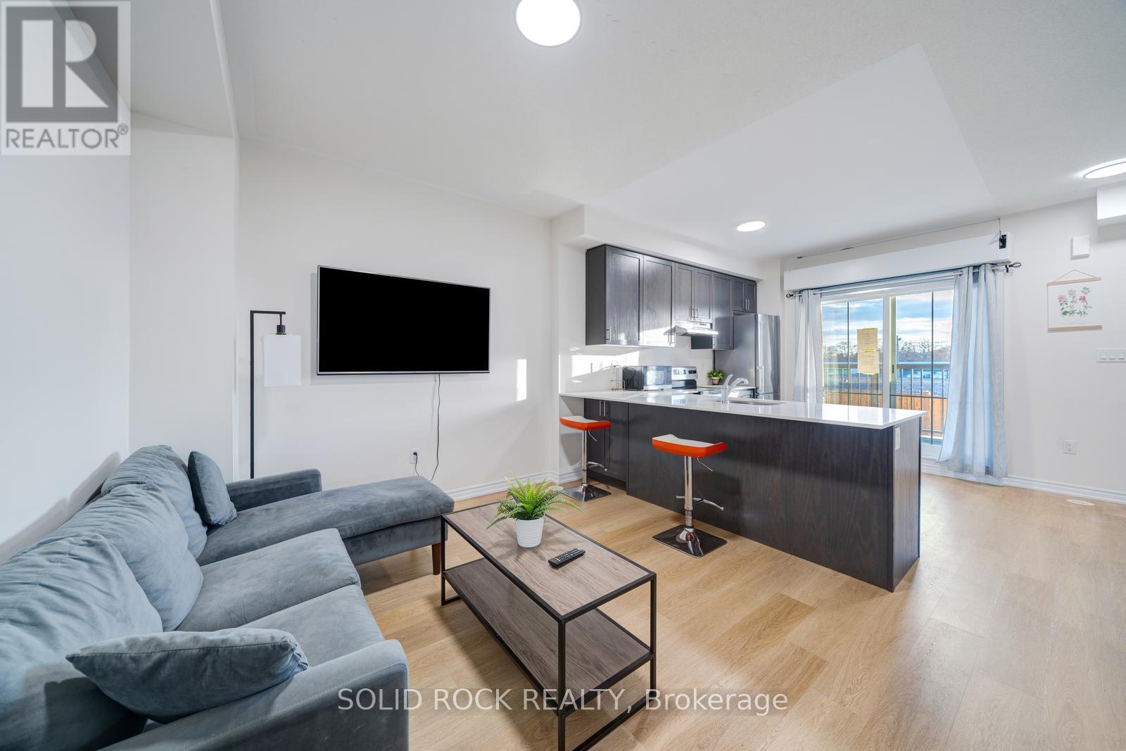 #17 480 BERESFORD PATH - 17
