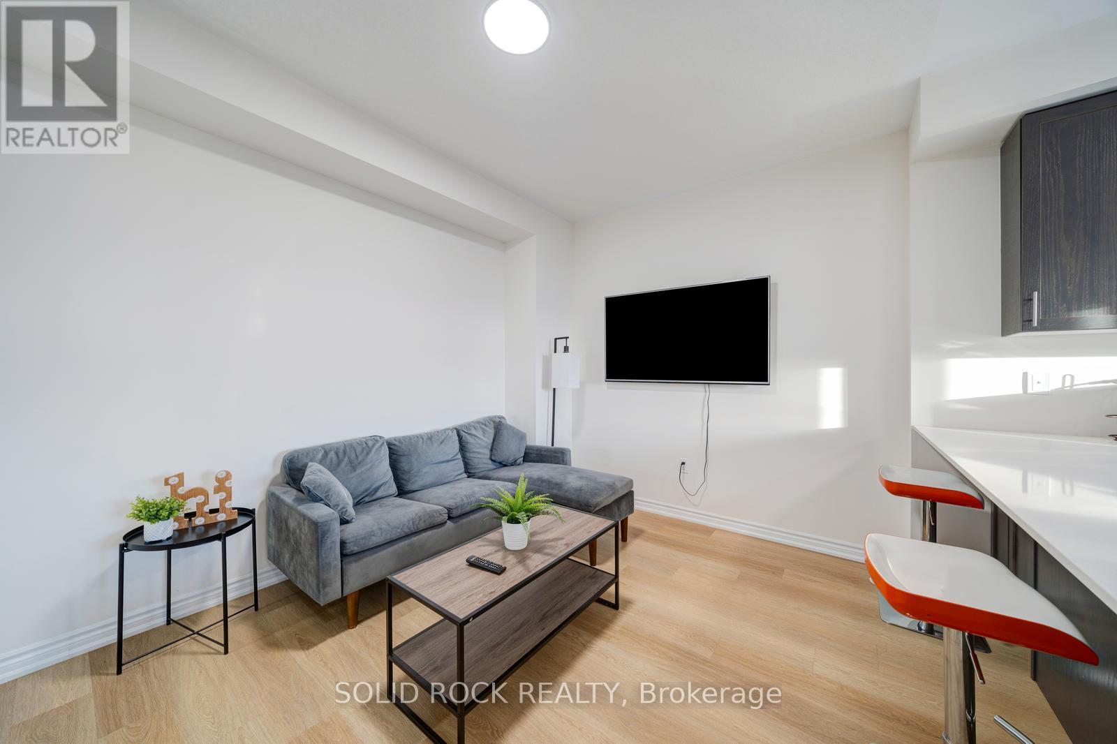 #17 480 BERESFORD PATH - 19