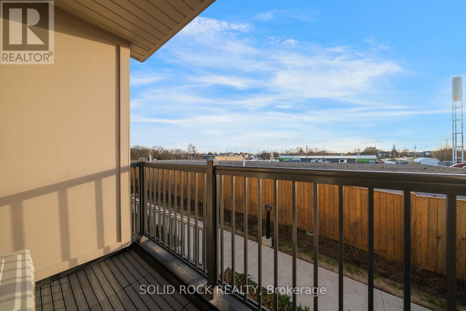 #17 480 BERESFORD PATH - 23
