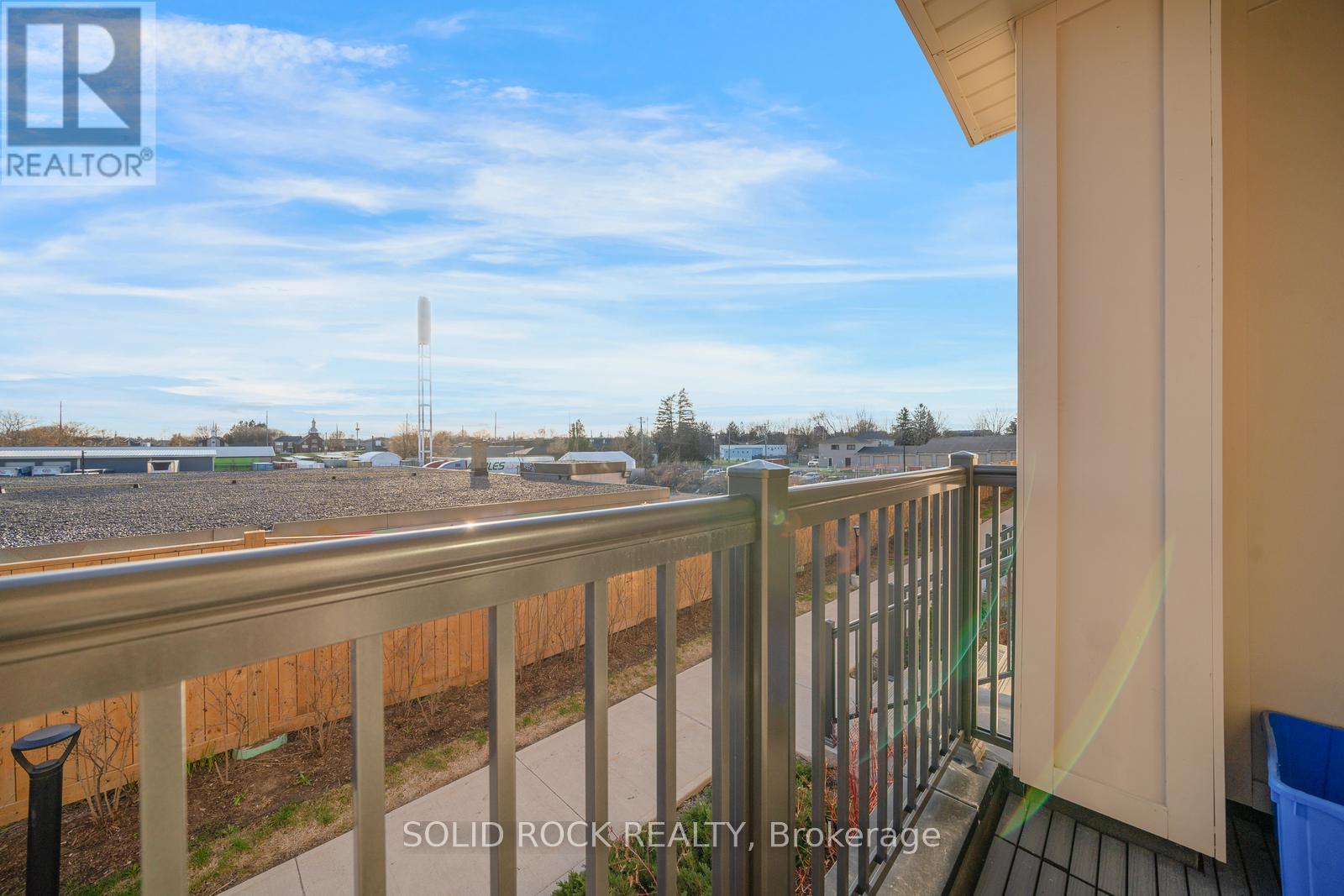 #17 480 BERESFORD PATH - 33
