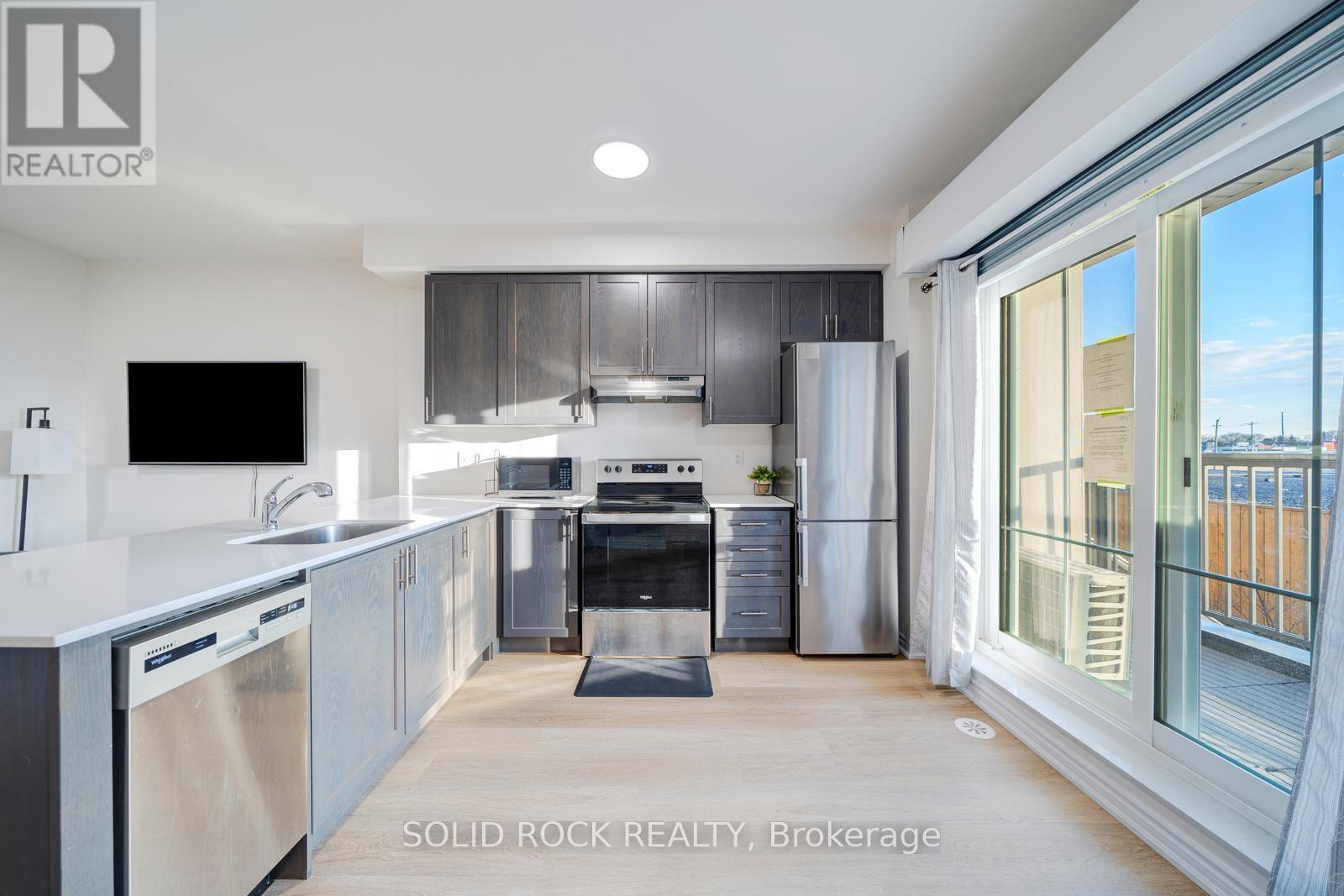 #17 480 BERESFORD PATH - 9