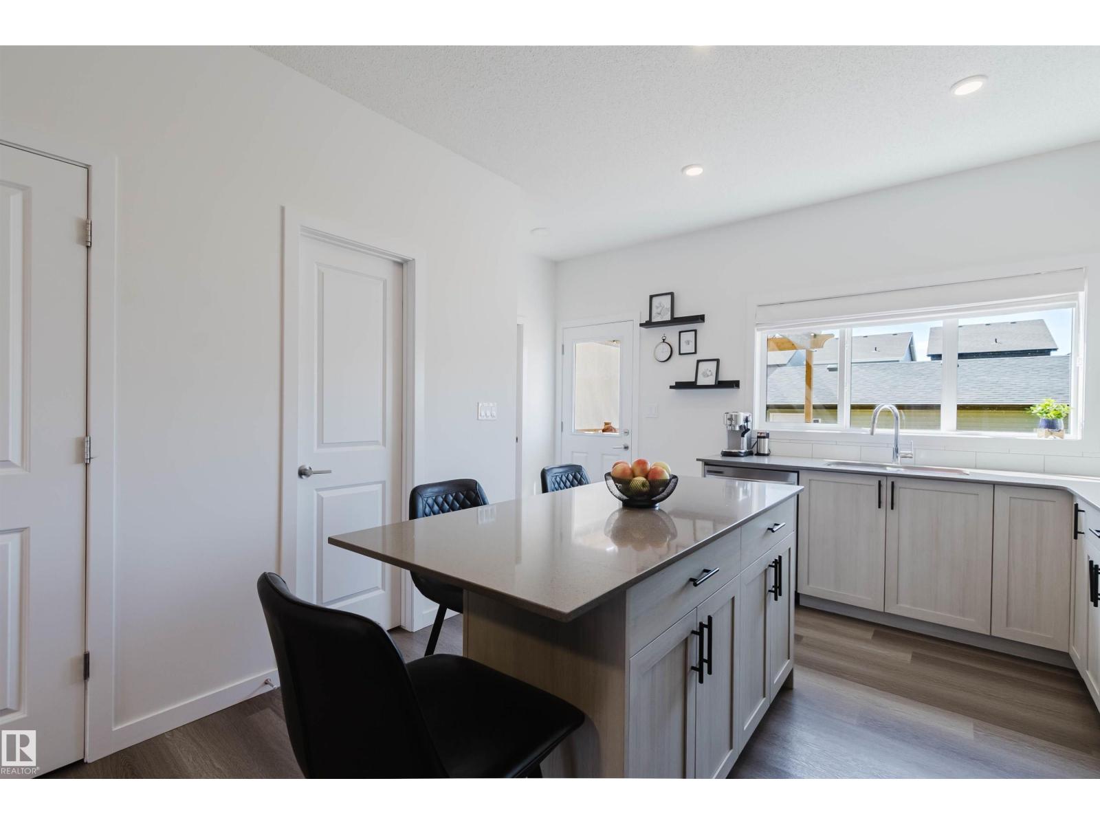 5237 EDGEMONT BV NW - 15