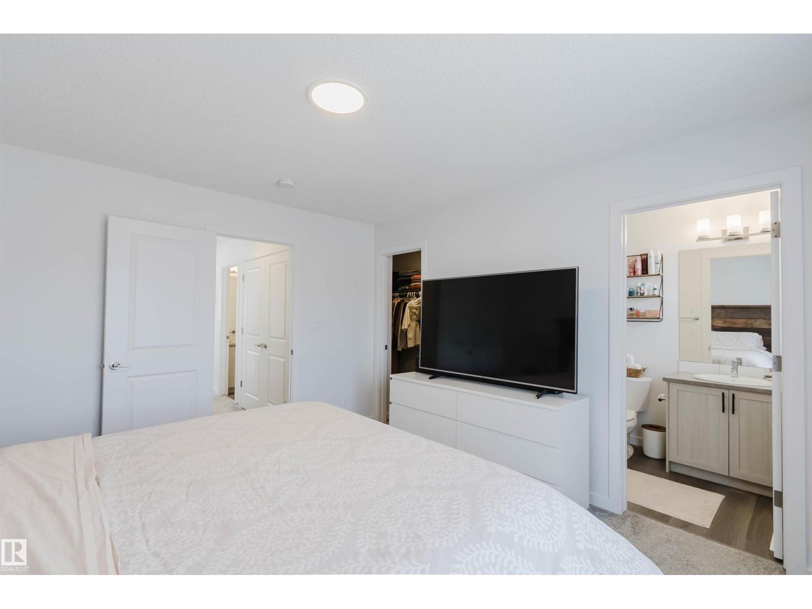 5237 EDGEMONT BV NW - 30