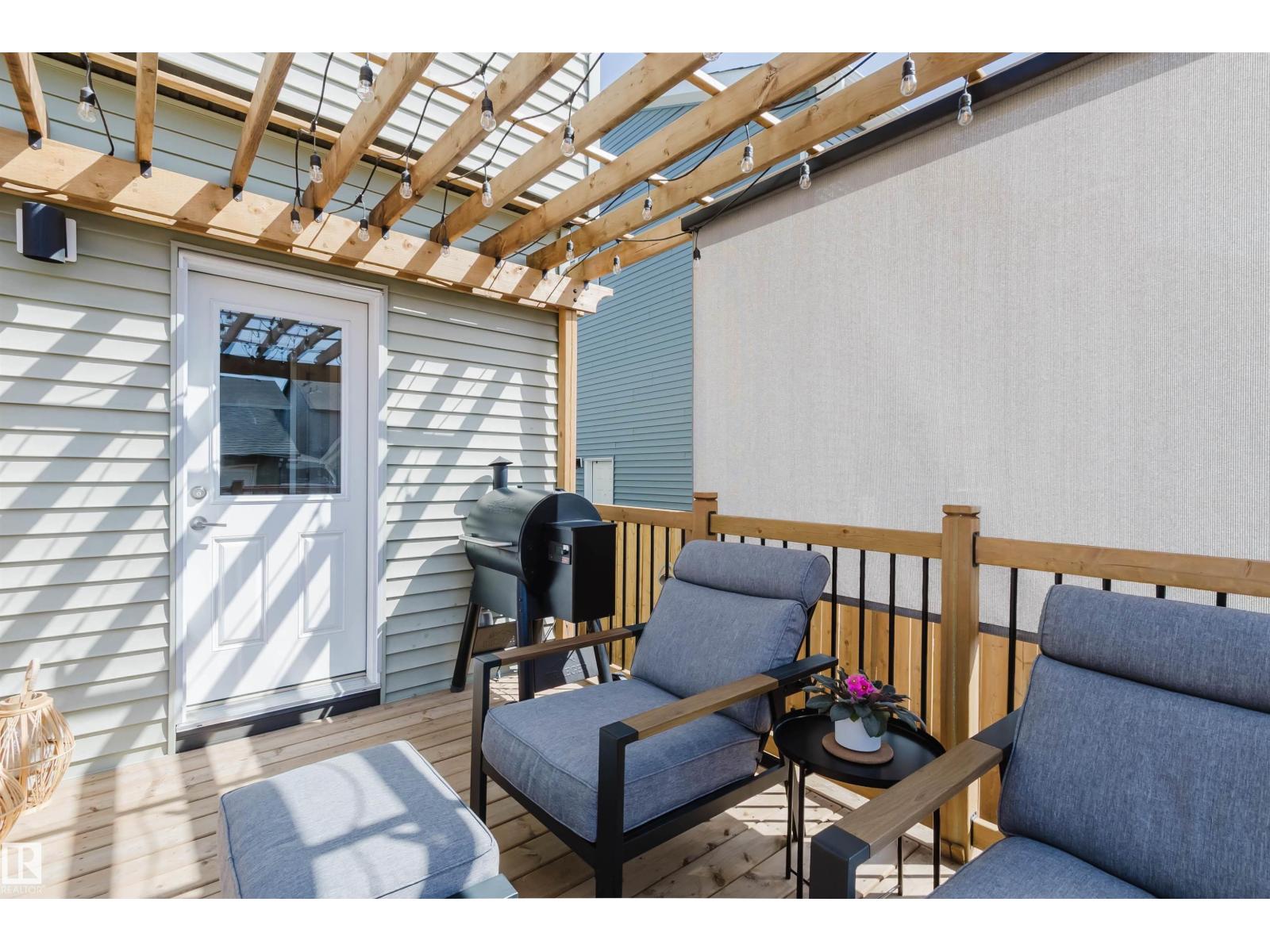 5237 EDGEMONT BV NW - 35