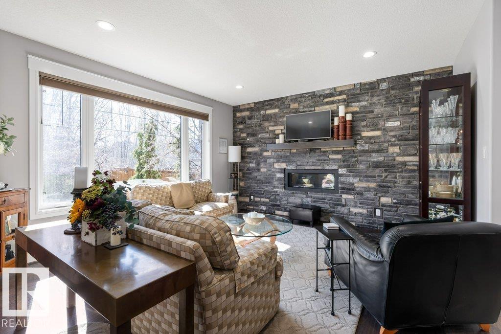 72 ENCHANTED WAY N, St. Albert