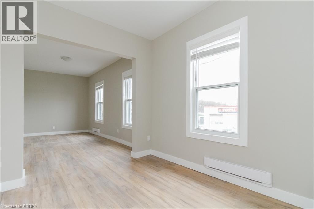 298 COLBORNE Street Unit# 2, Brantford, Ontario, N3S3N1 — Photo 10