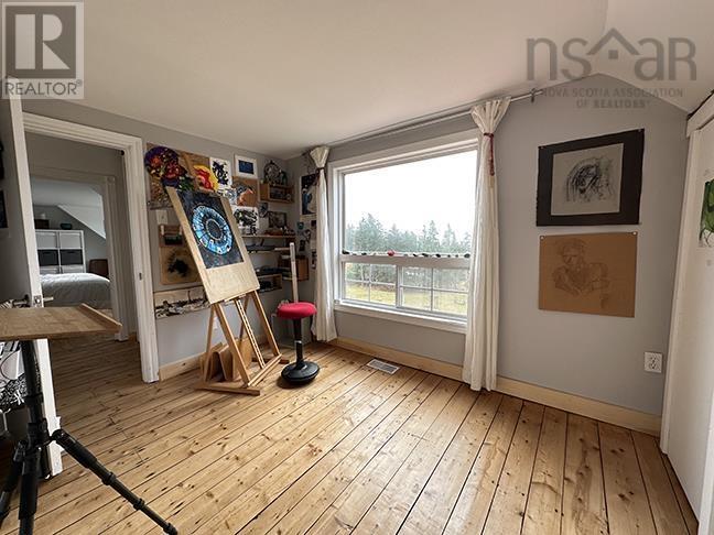 Property 25 of 50 of 9690 Grenville Street