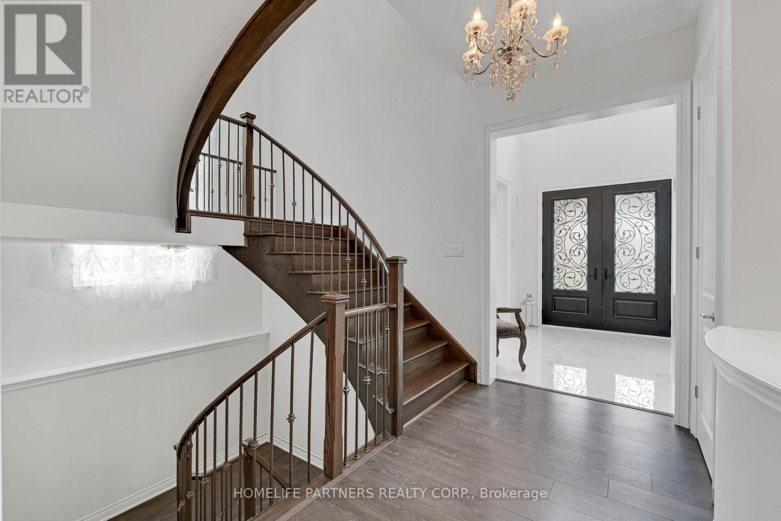 23 MACMURCHY AVENUE - 27