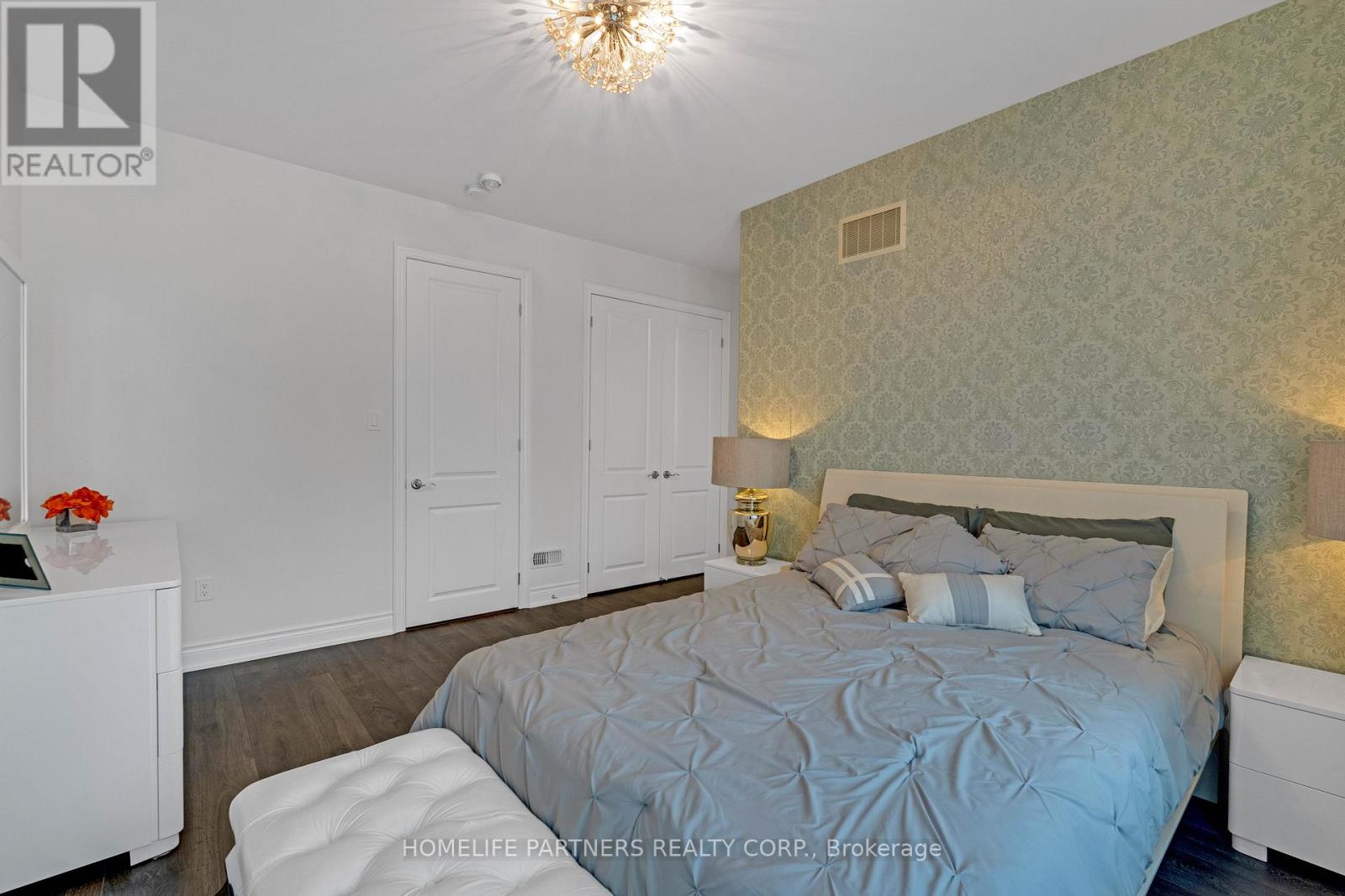 23 MACMURCHY AVENUE - 40