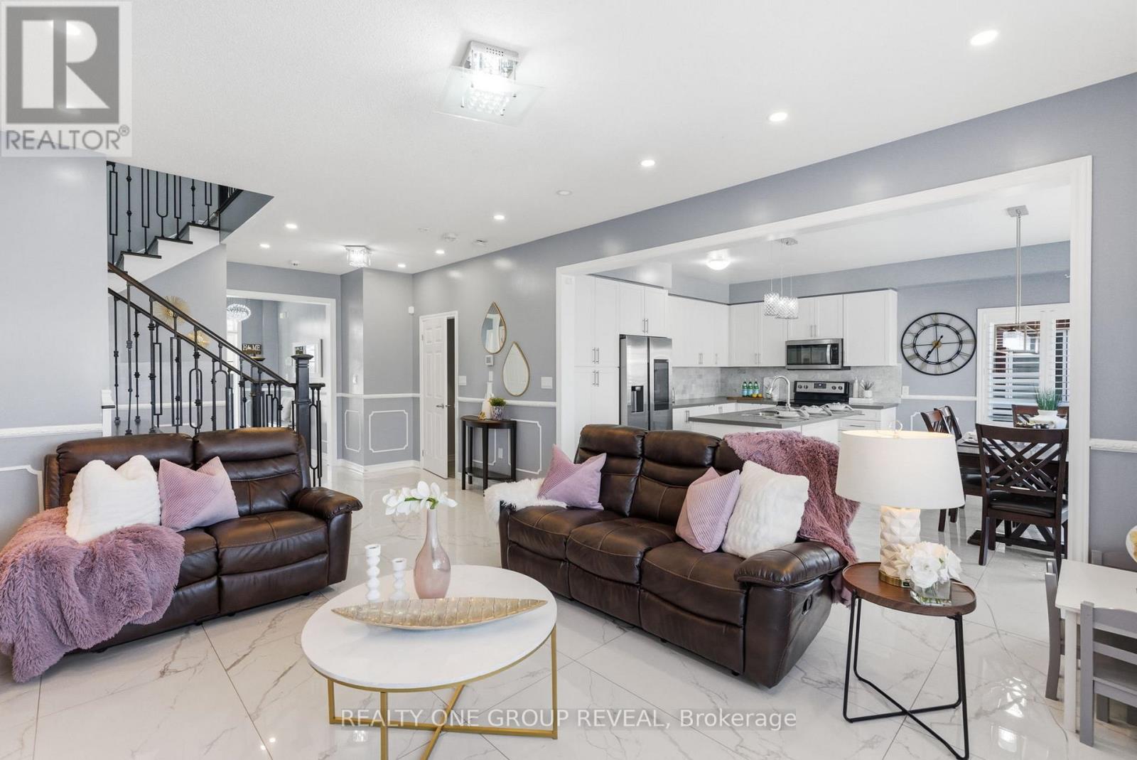 238 CROMBIE STREET - 6