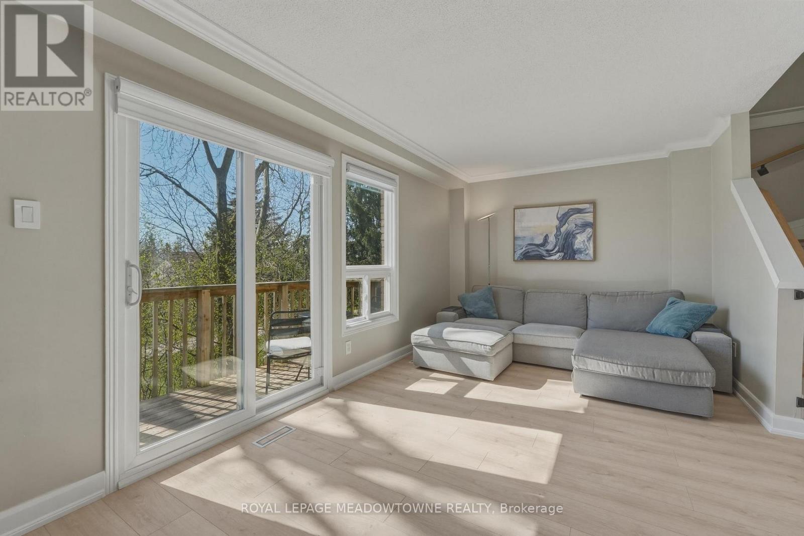 #37 2272 MOWAT AVENUE - 13