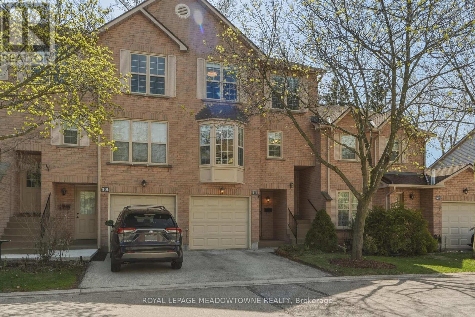 #37 2272 MOWAT AVENUE - 2