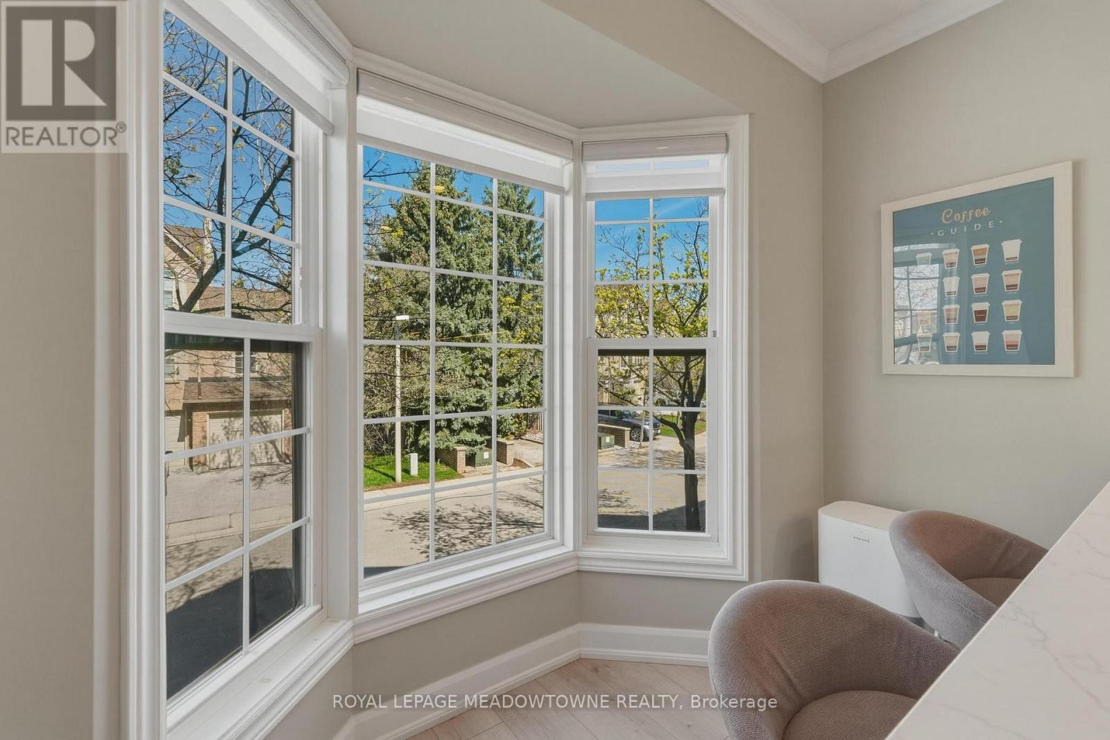 #37 2272 MOWAT AVENUE - 26