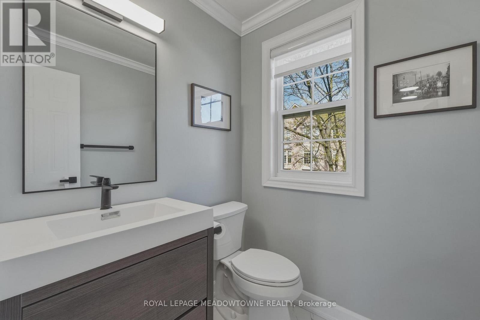 #37 2272 MOWAT AVENUE - 29