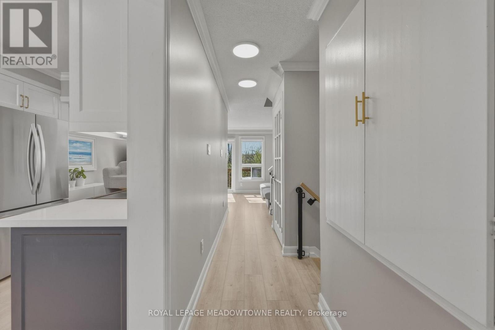 #37 2272 MOWAT AVENUE - 30