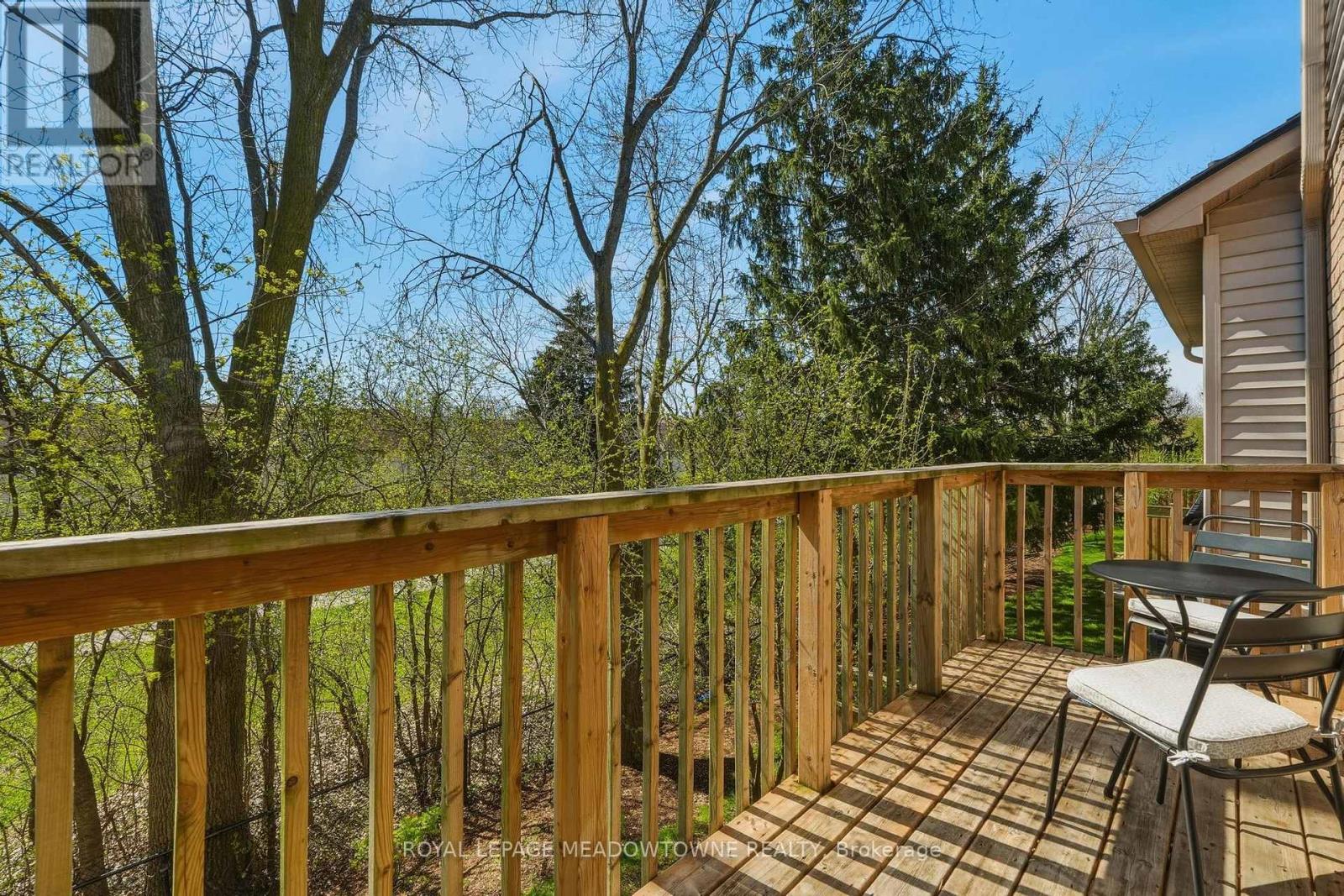 #37 2272 MOWAT AVENUE - 32
