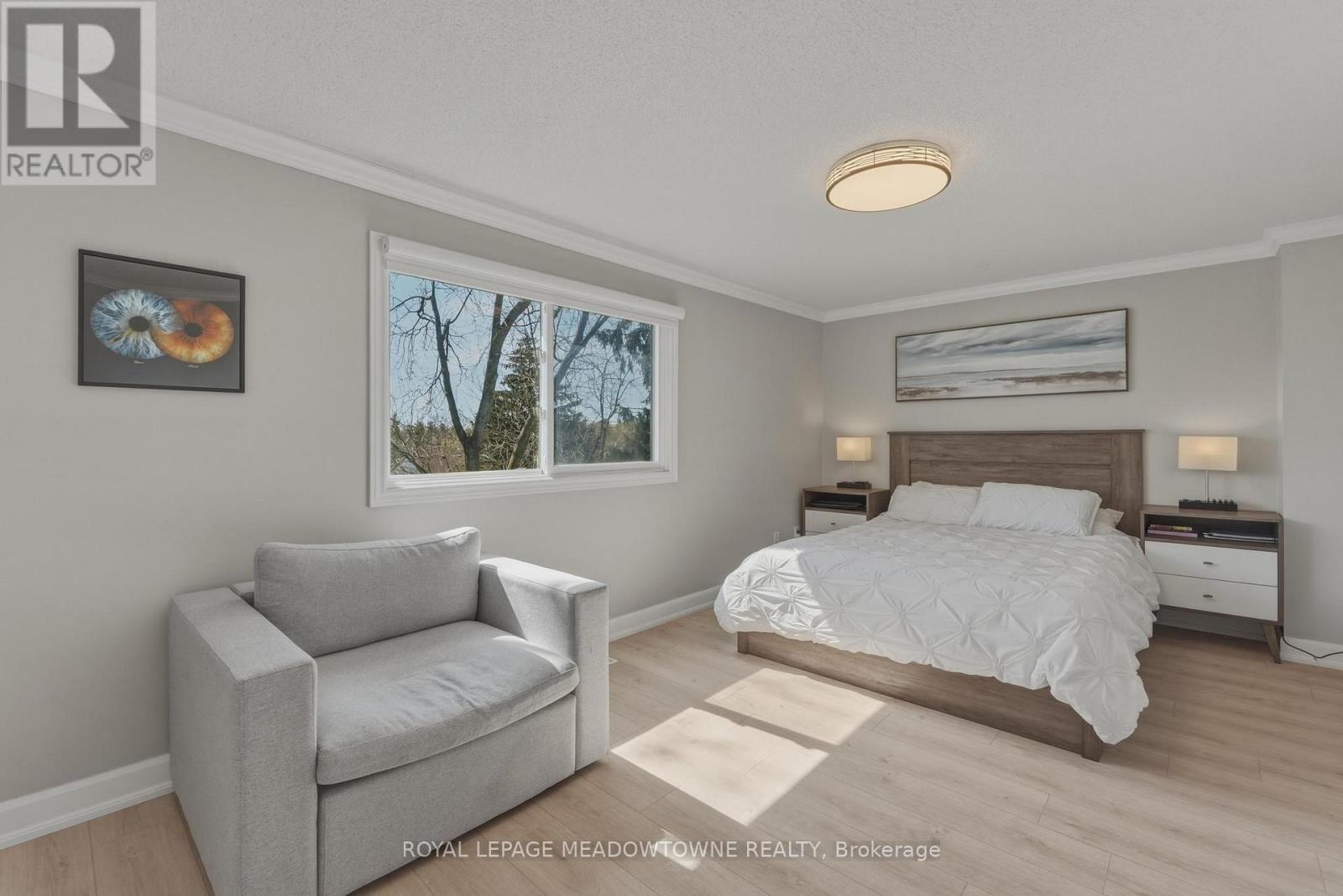 #37 2272 MOWAT AVENUE - 35