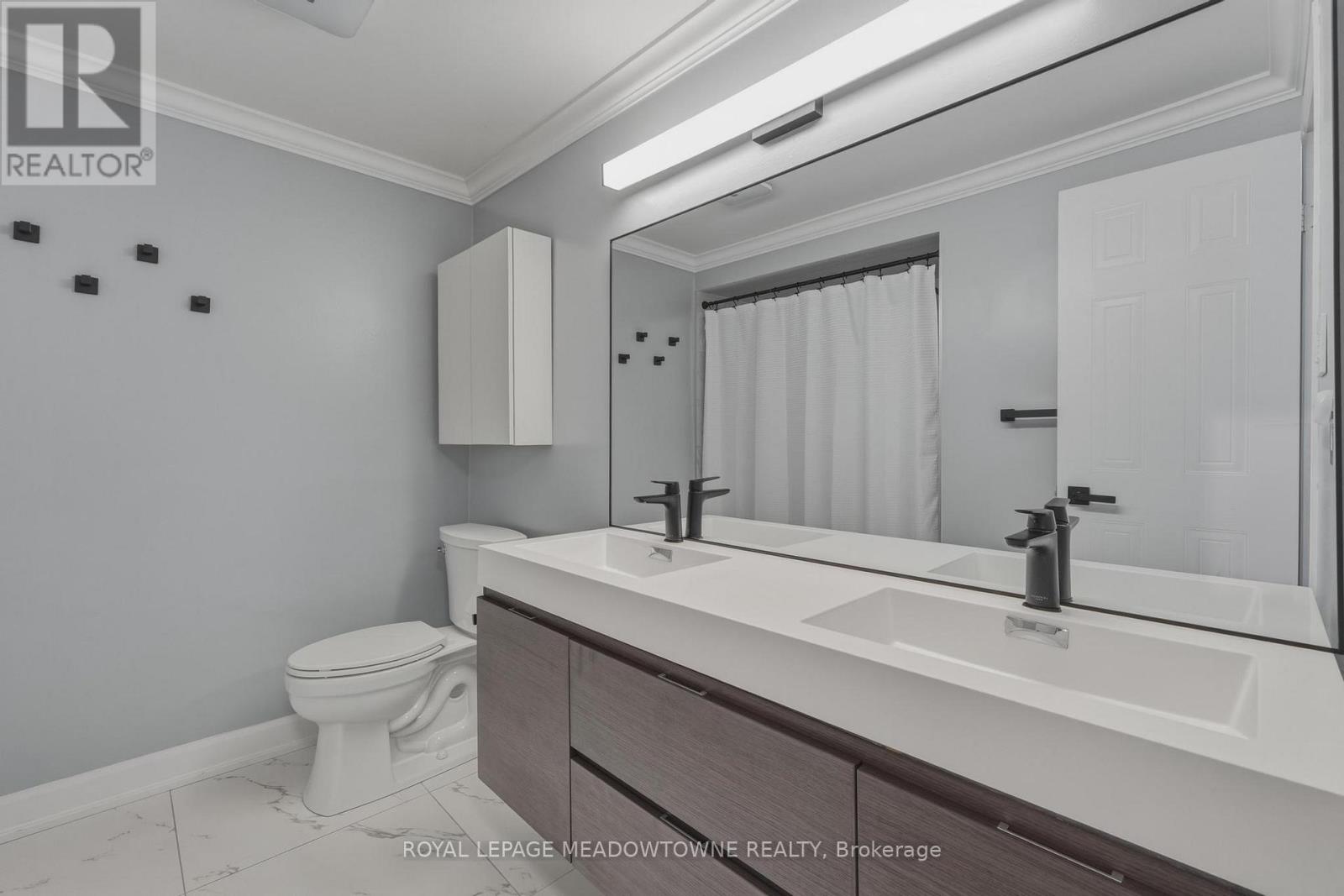 #37 2272 MOWAT AVENUE - 38