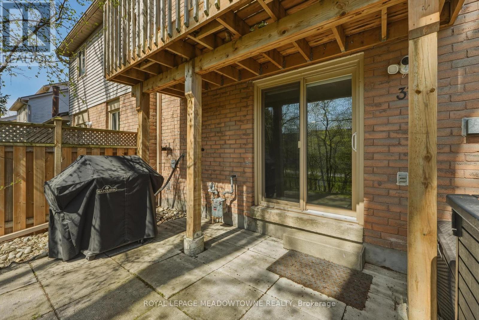 #37 2272 MOWAT AVENUE - 48