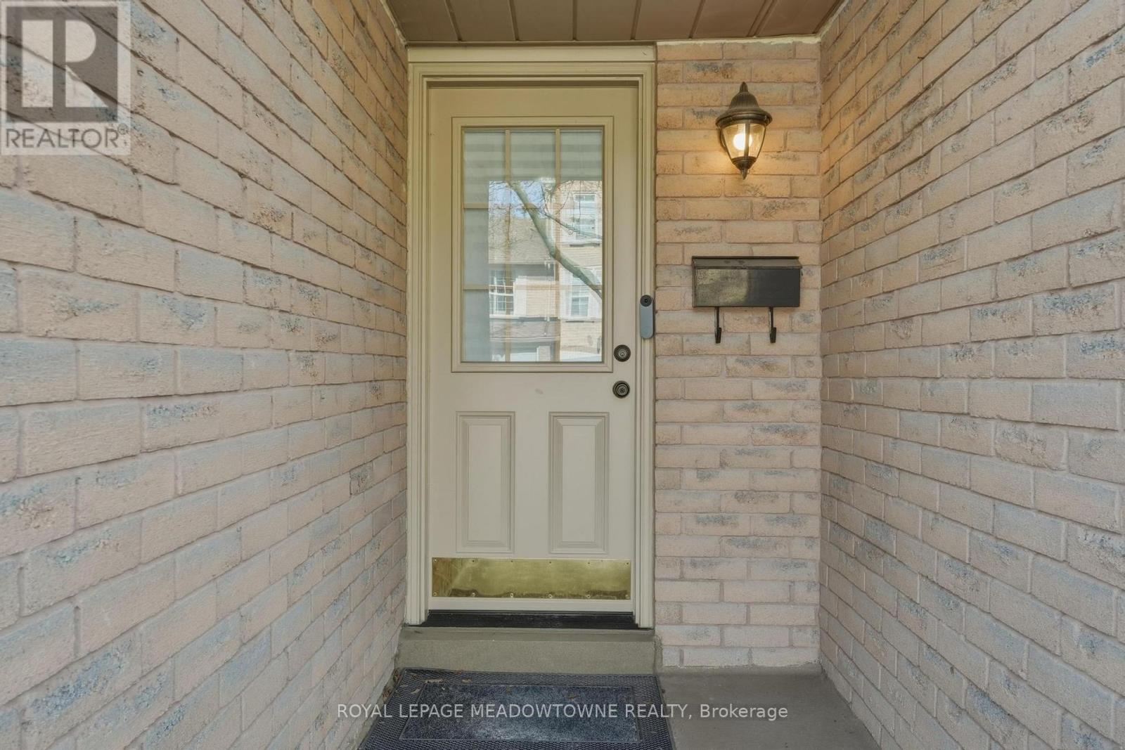 #37 2272 MOWAT AVENUE - 49