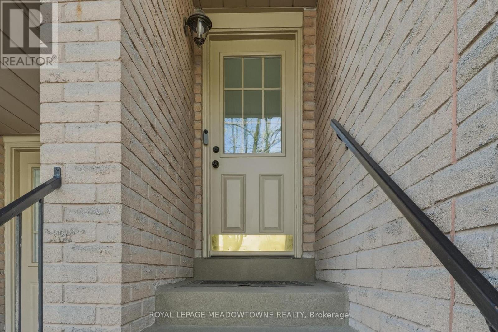 #37 2272 MOWAT AVENUE - 50