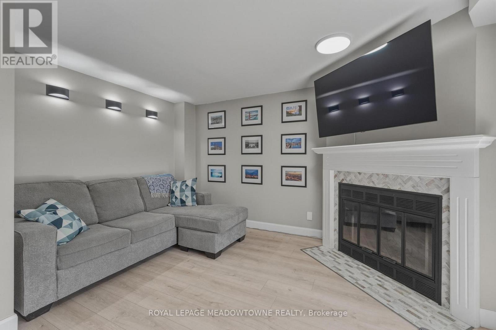 #37 2272 MOWAT AVENUE - 7