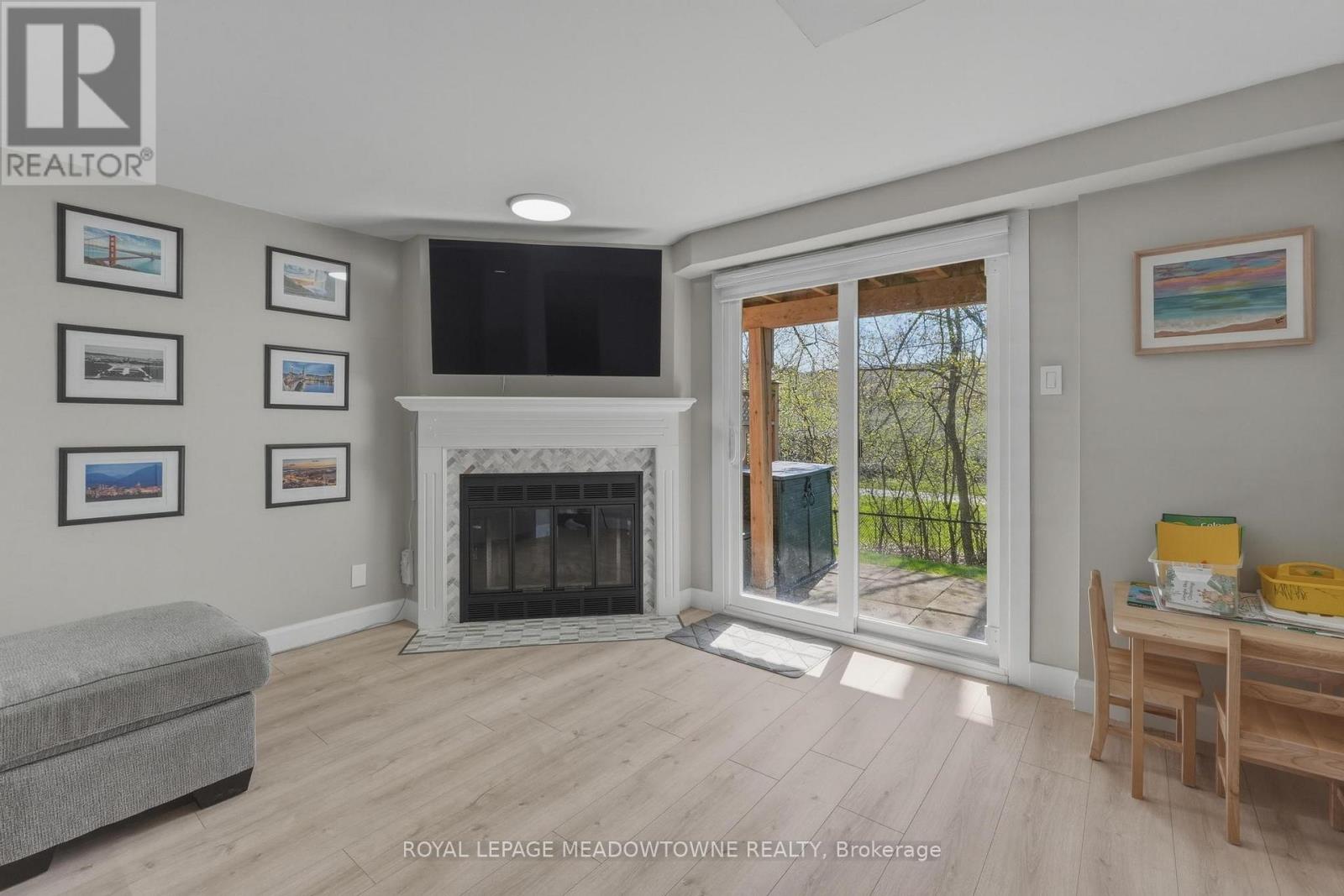 #37 2272 MOWAT AVENUE - 8