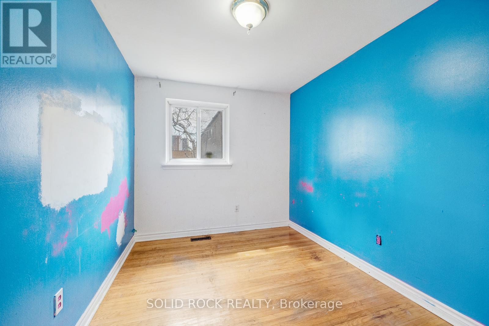 #332 332 FLEETWOOD CRESCENT - 28