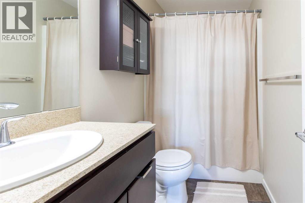 5, 418 Highlands Boulevard W — photo 42