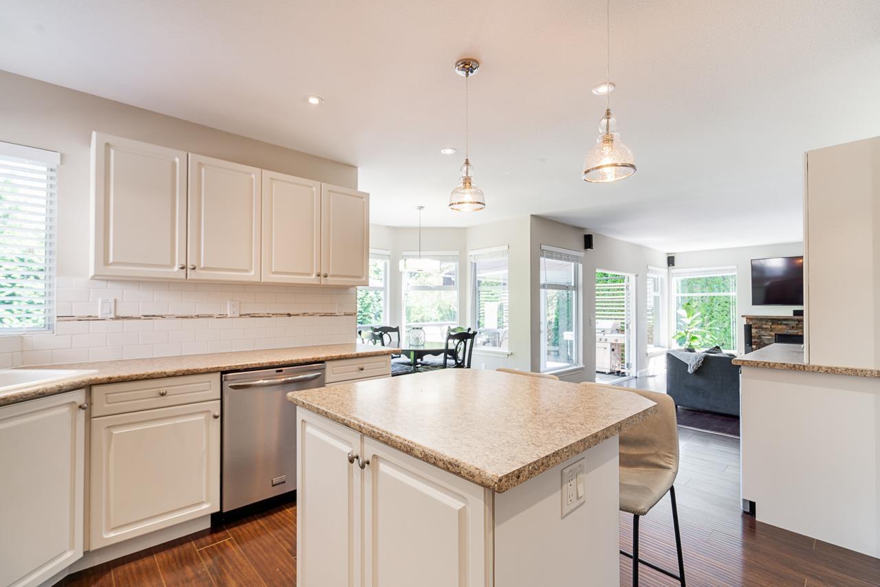 4 Bed, 3 Bath House for Sale in Surrey – 6336 190 STREET, Surrey - Image 33